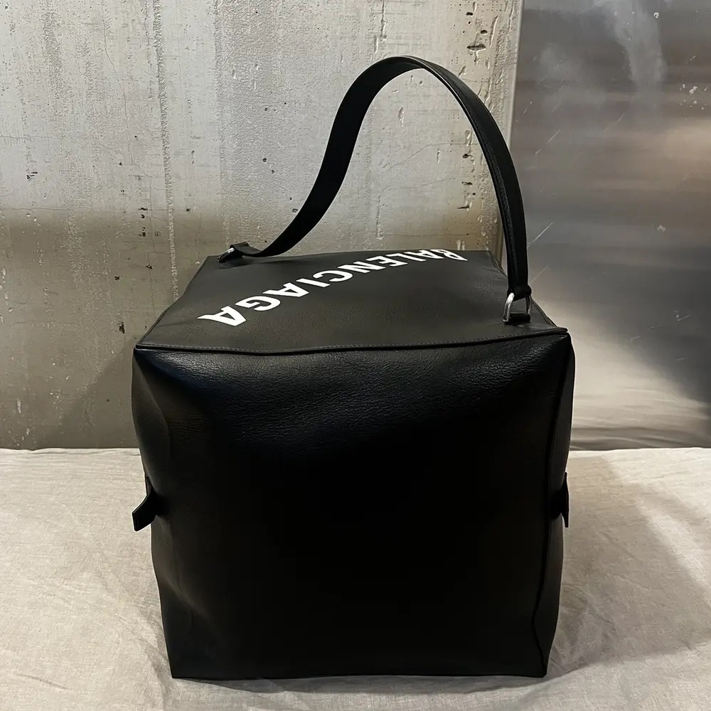 Balenciaga $3150 Giant 4X4 Leather Box Bag, 748194 - Picture 5 of 16